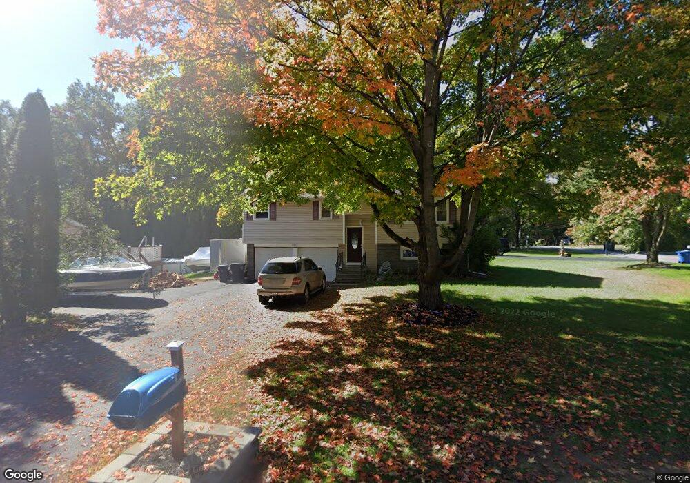 444 Wallace Rd, Schenectady, NY 12304 - photo 1