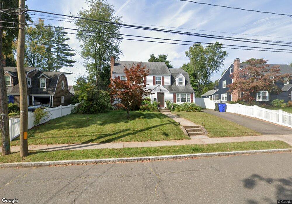 9 Fairlee Rd, West Hartford, CT 06107 - photo 1