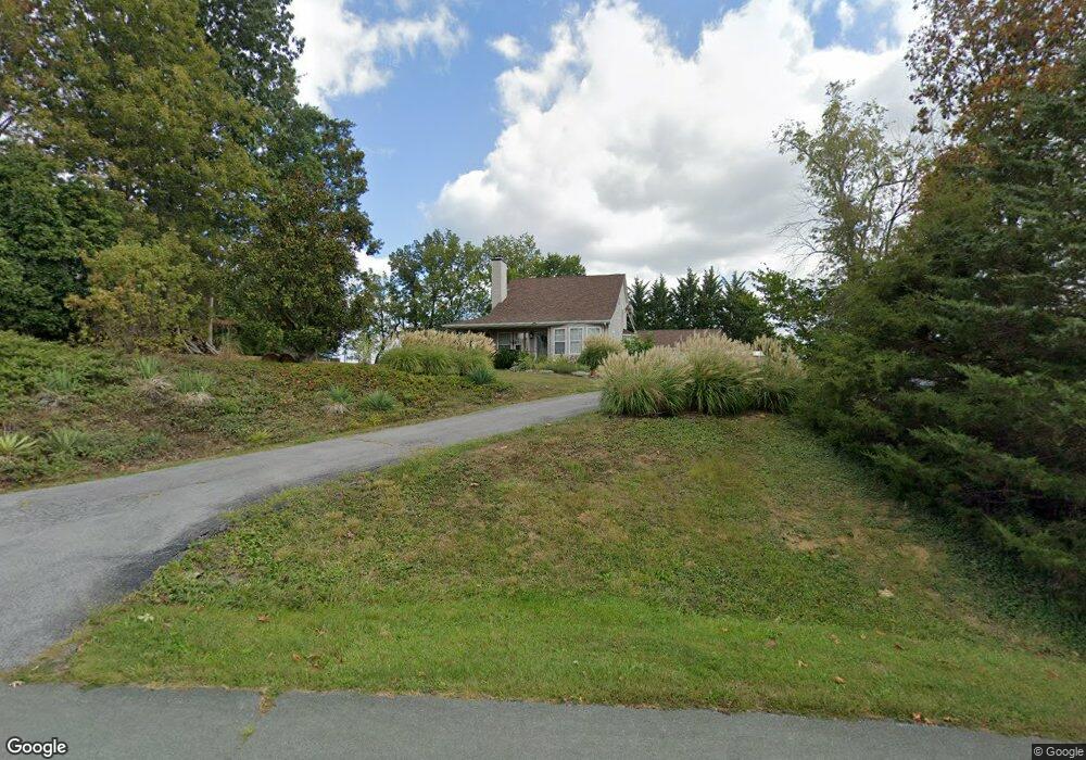 19 Fairmont Dr, Staunton, VA 24401 - photo 1