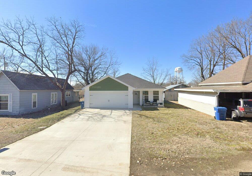 204 Skinner St, Carl Junction, MO 64834 - photo 1