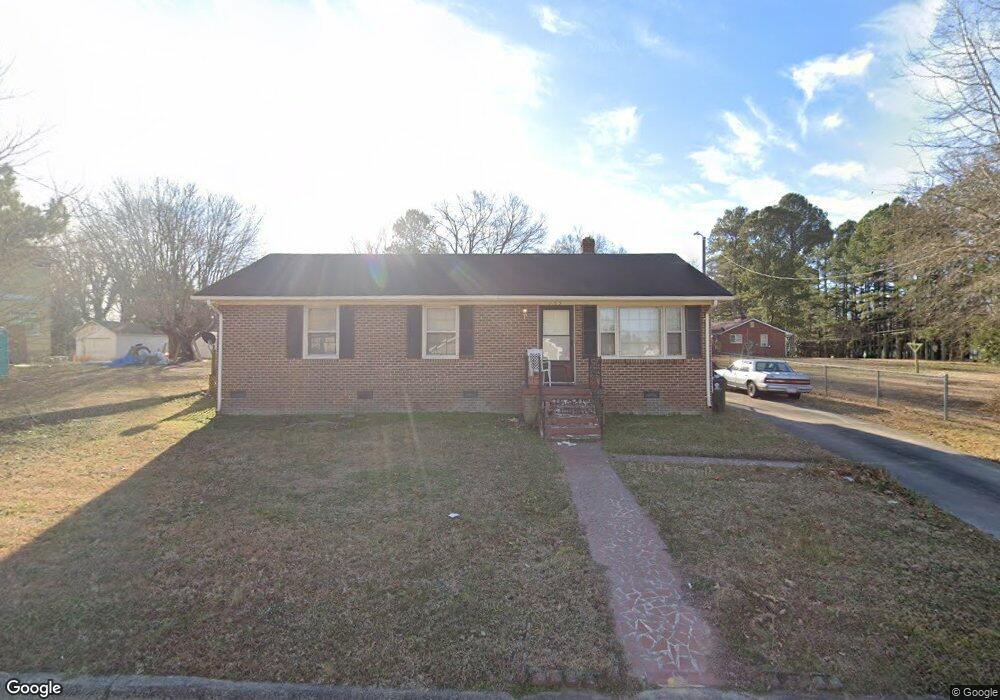 102 Peace St, Oxford, NC 27565 - photo 1