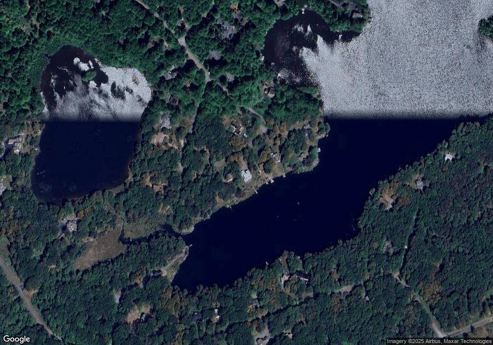 135 Cherry Point Cir, Canadensis, PA 18325 - photo 1