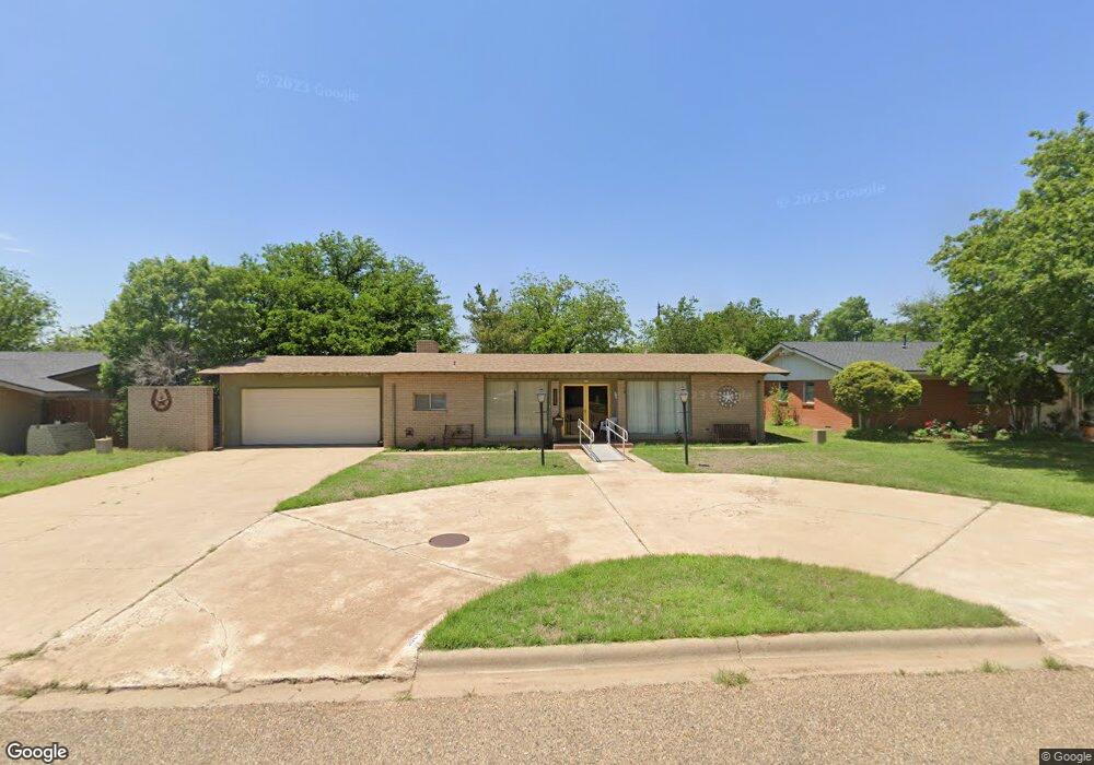 1305 Floydada St, Plainview, TX 79072 - photo 1