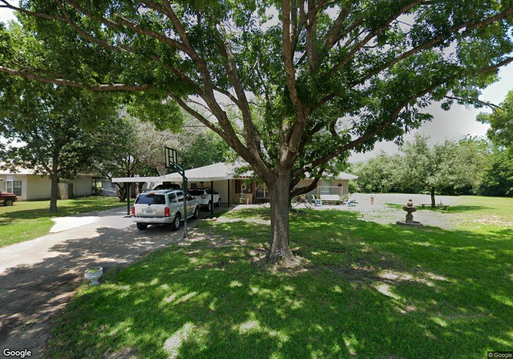308 Casa Linda St, Ennis, TX 75119 - photo 1