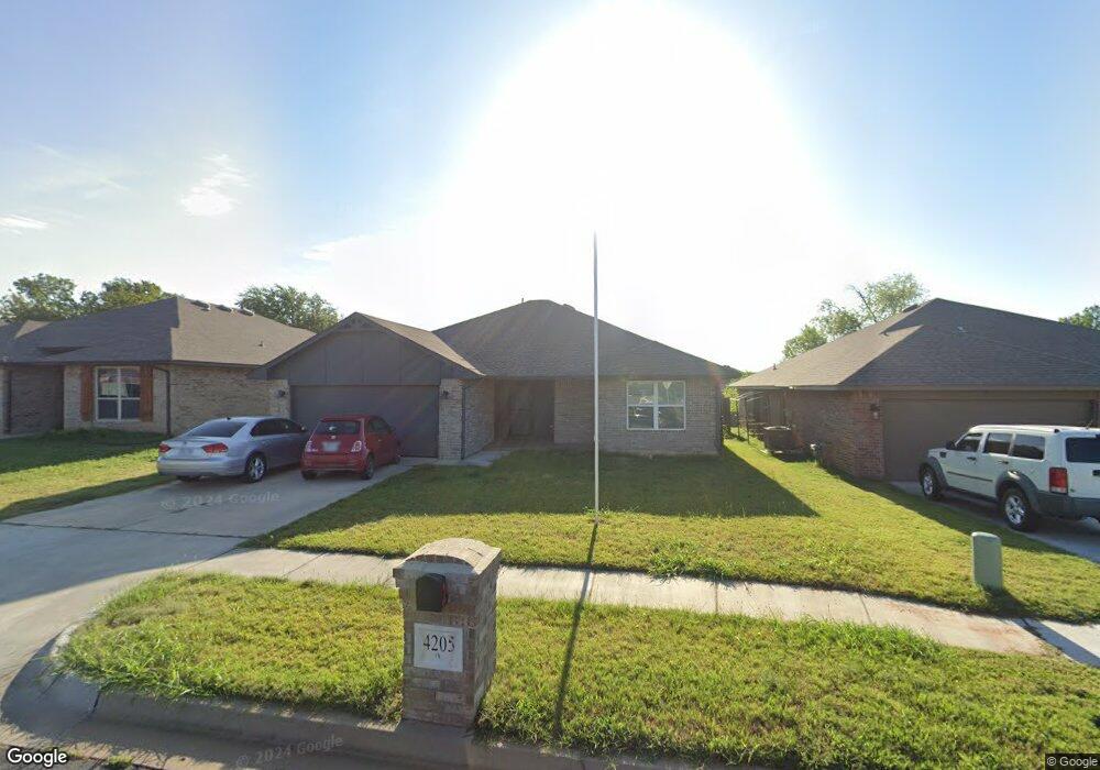 4205 Eagle Cliff Dr, Norman, OK 73072 - photo 1