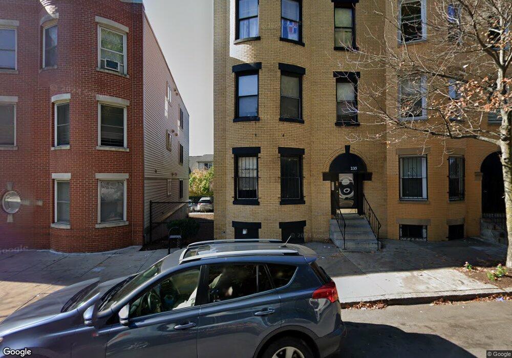 235 Washington St unit 3, Dorchester, MA 02121 - photo 1