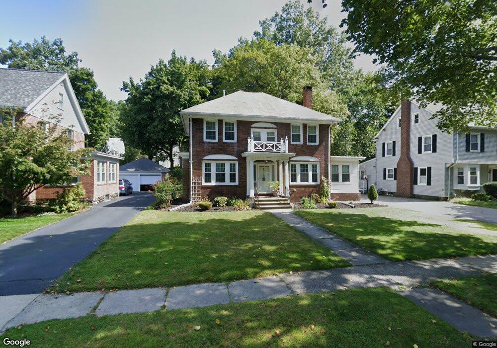 104 Coolidge Rd, Worcester, MA 01602 - photo 1