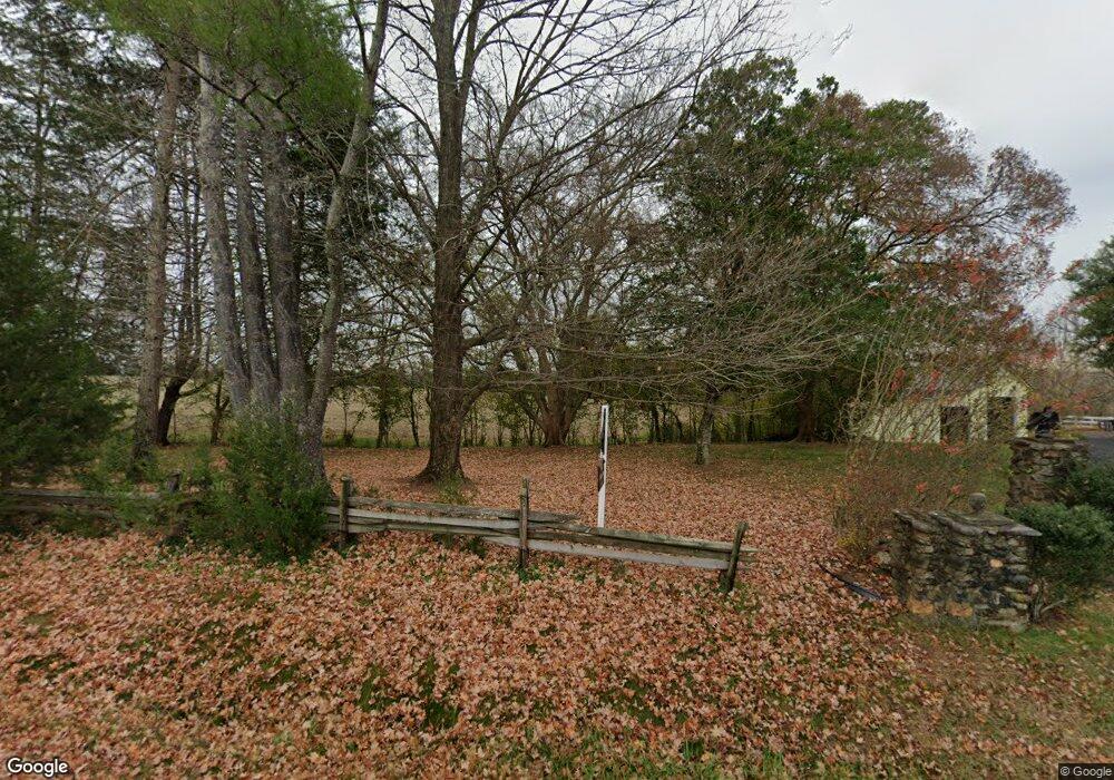 1082 Tinsley Dr, Radiant, VA 22732 - photo 1