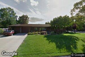 107 W 11th Ave, Chamberlain, SD 57325
