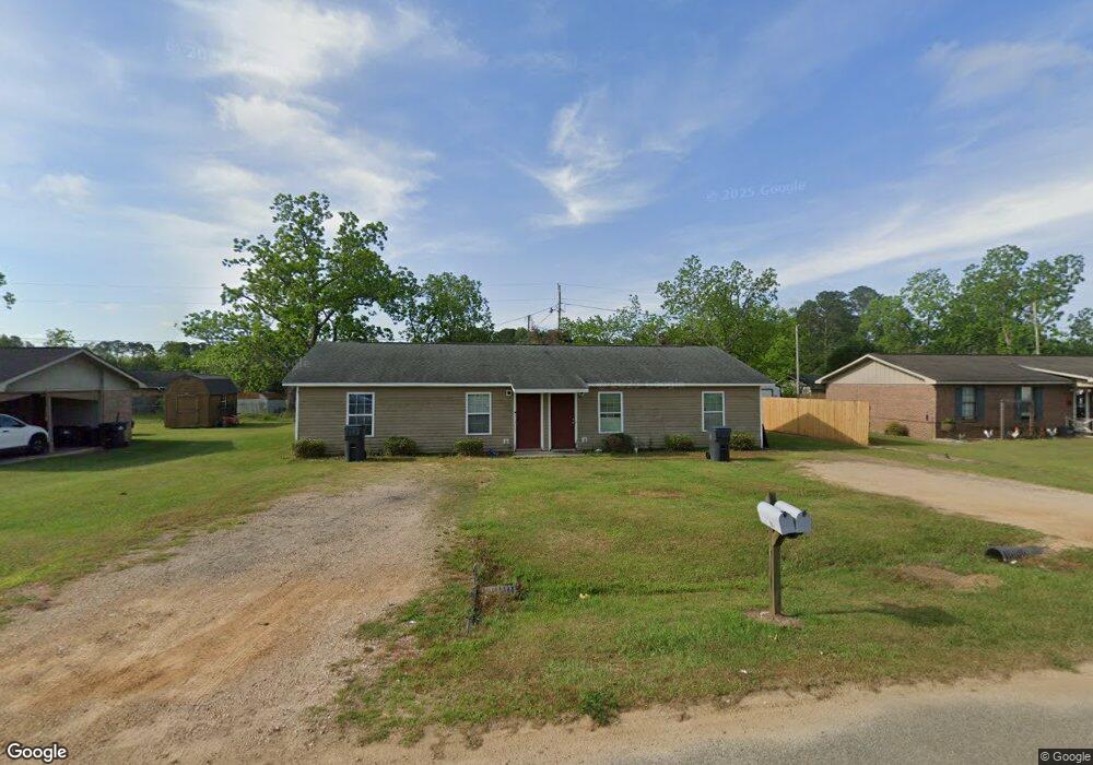 120 Cecil Cir, Fitzgerald, GA 31750 - photo 1