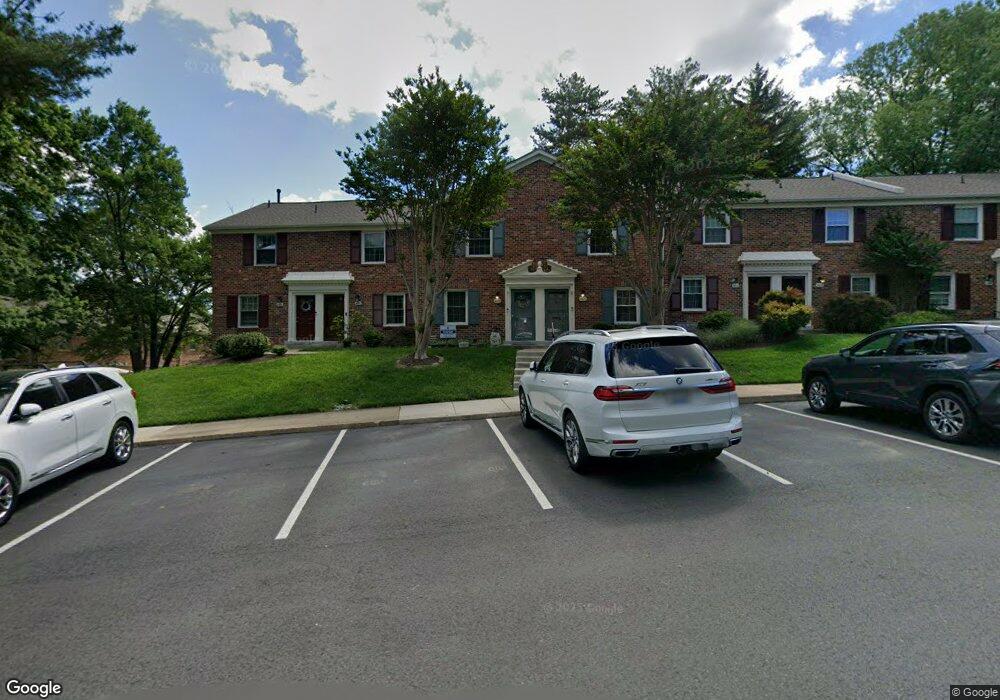 5809 Torington Dr unit 845, Springfield, VA 22152 - photo 1