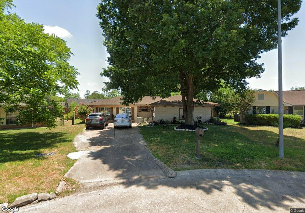 8806 Cottage Gate Ln, Houston, TX 77088 - photo 1