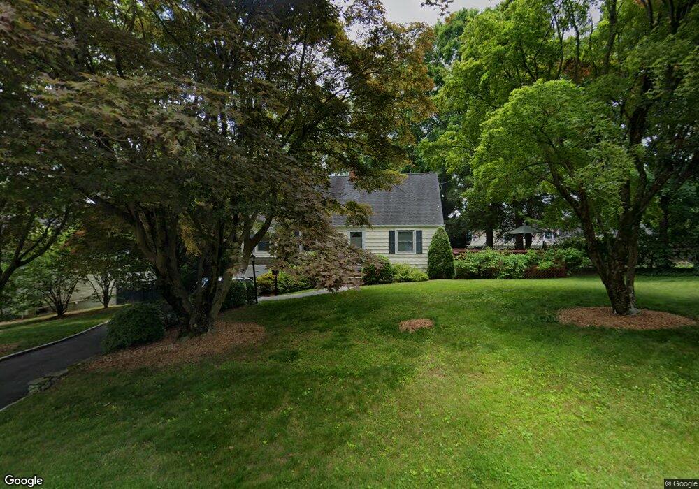 196 Bouton St W, Stamford, CT 06907 - photo 1