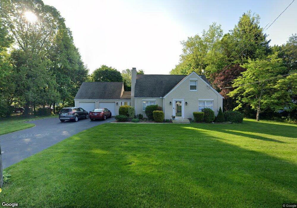 256 Edison Rd, Trumbull, CT 06611 - photo 1