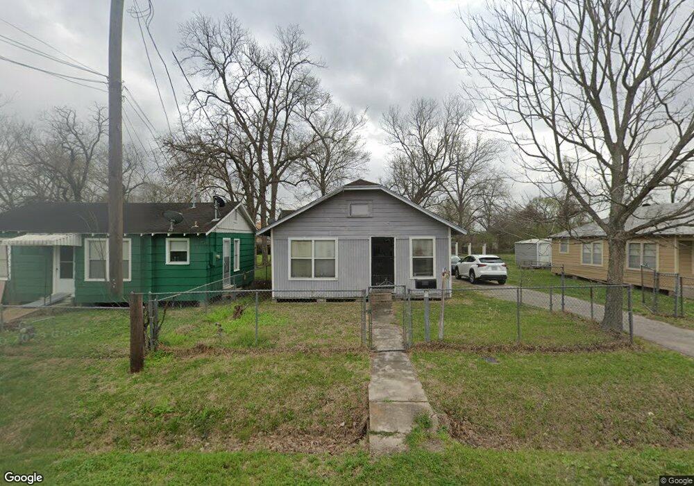 983 Glen Ave, Houston, TX 77088 - photo 1