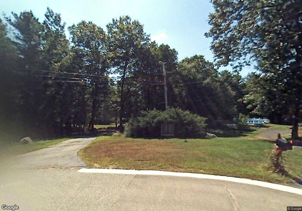 33 Cunningham Dr, Derry, NH 03038 - photo 1