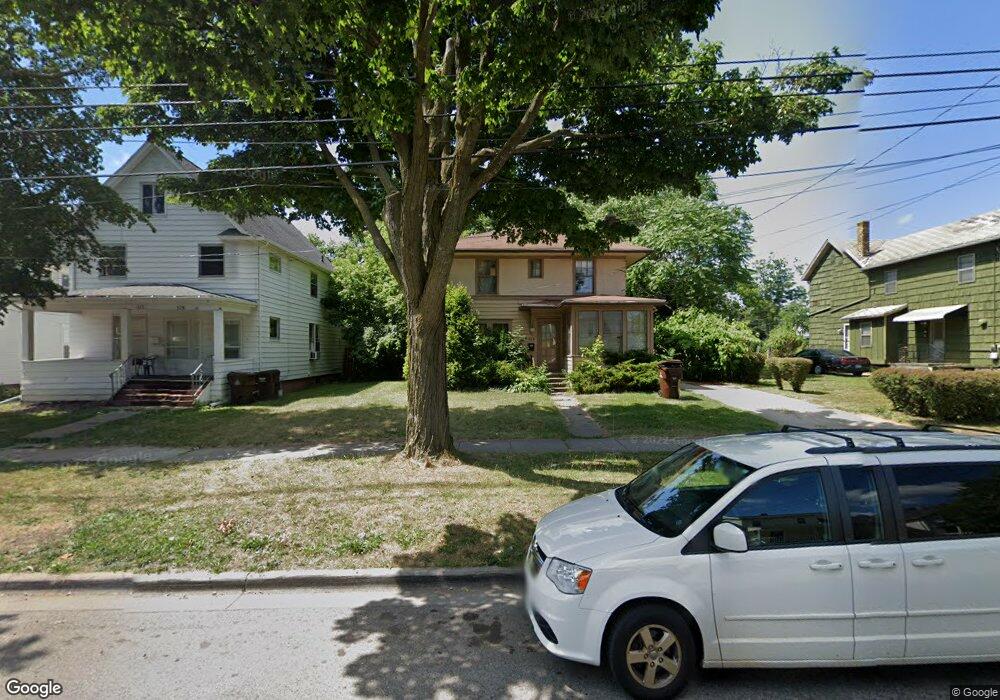 529 N Pine St, Lansing, MI 48933 - photo 1