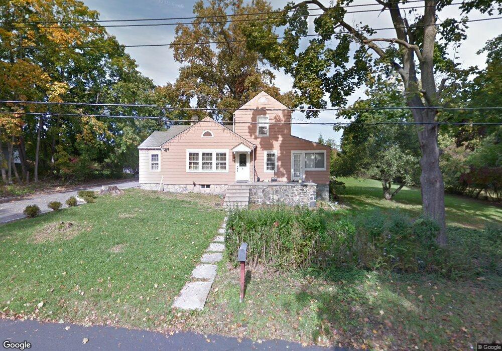 1750 Decatur Rd, Mohegan Lake, NY 10547 - photo 1