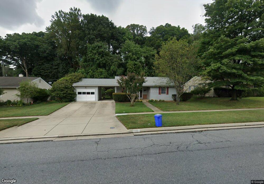 132 E Timonium Rd, Lutherville Timonium, MD 21093 - photo 1