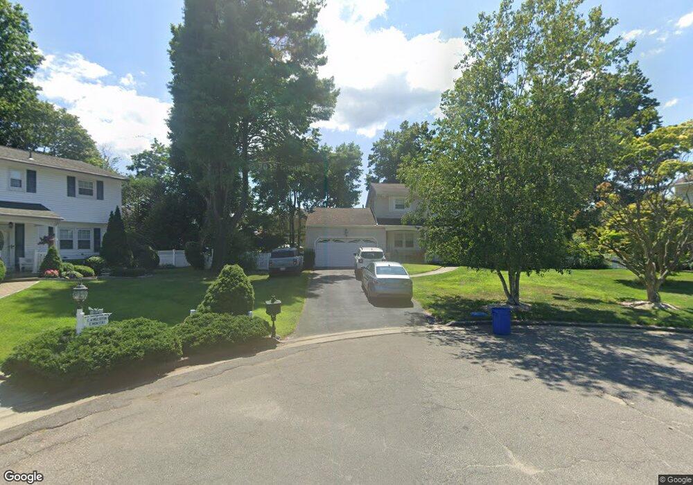 18 Briarcliff Ln, Glen Cove, NY 11542 - photo 1