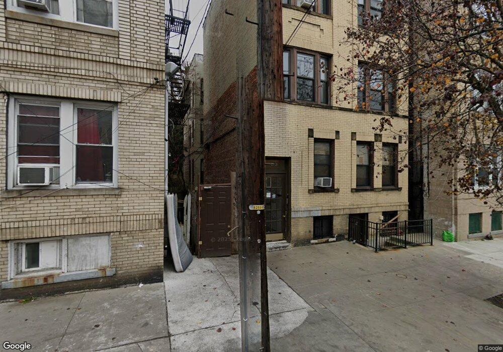 106 Baldwin Ave unit 1, Jersey City, NJ 07306 - photo 1