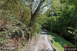 1129 State St, Hinton, WV 25951
