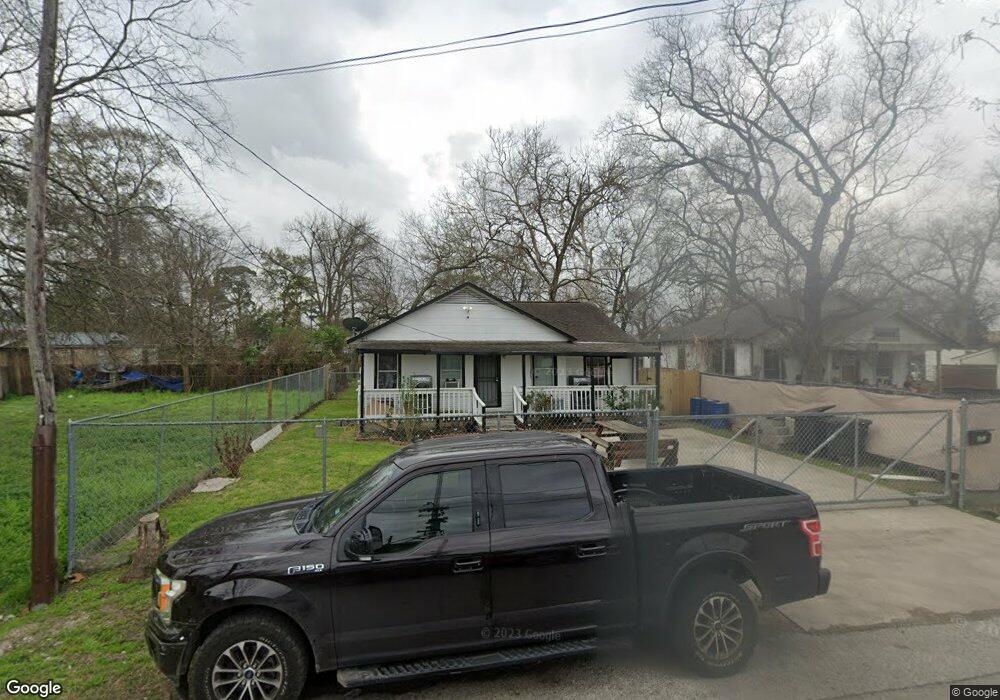 132 Basswood St, Houston, TX 77022 - photo 1