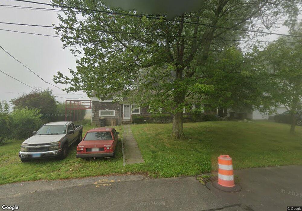 95 Kenilworth Dr W, Stamford, CT 06902 - photo 1