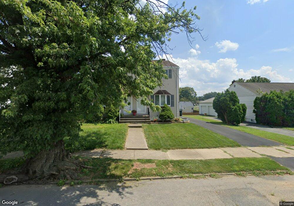 1359 Crestwood Rd, Bethlehem, PA 18018 - photo 1