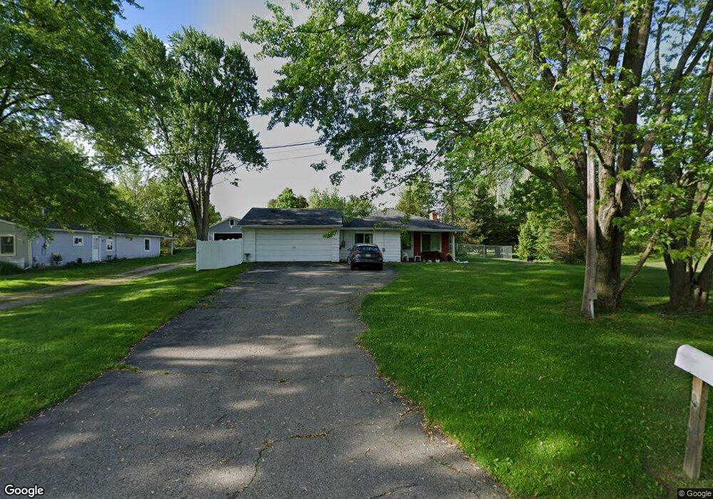 317 Arthur St, Flushing, MI 48433 - photo 1