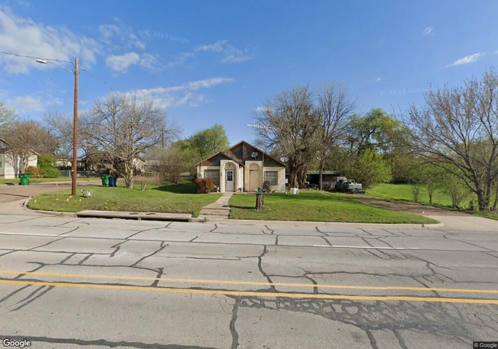 701 E Hale Ave, Decatur, TX 76234 - photo 1