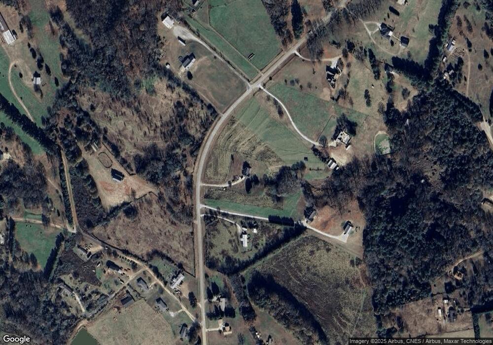 926 Pleasant Hill Cir, Martin, GA 30557 - photo 1