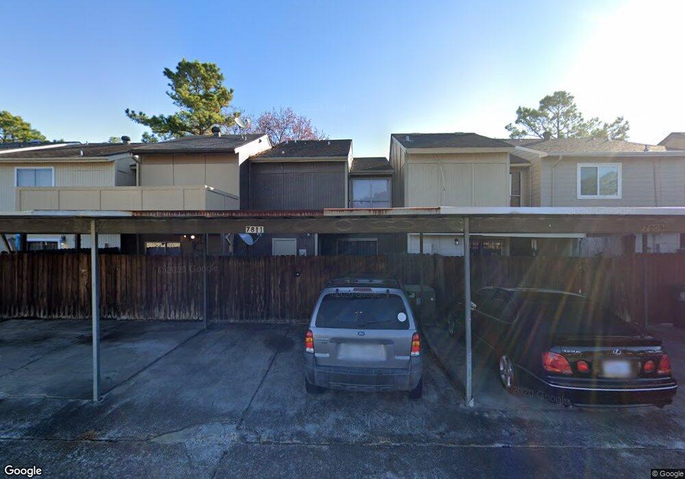 7811 Challie Ln unit 7811, Houston, TX 77088 - photo 1