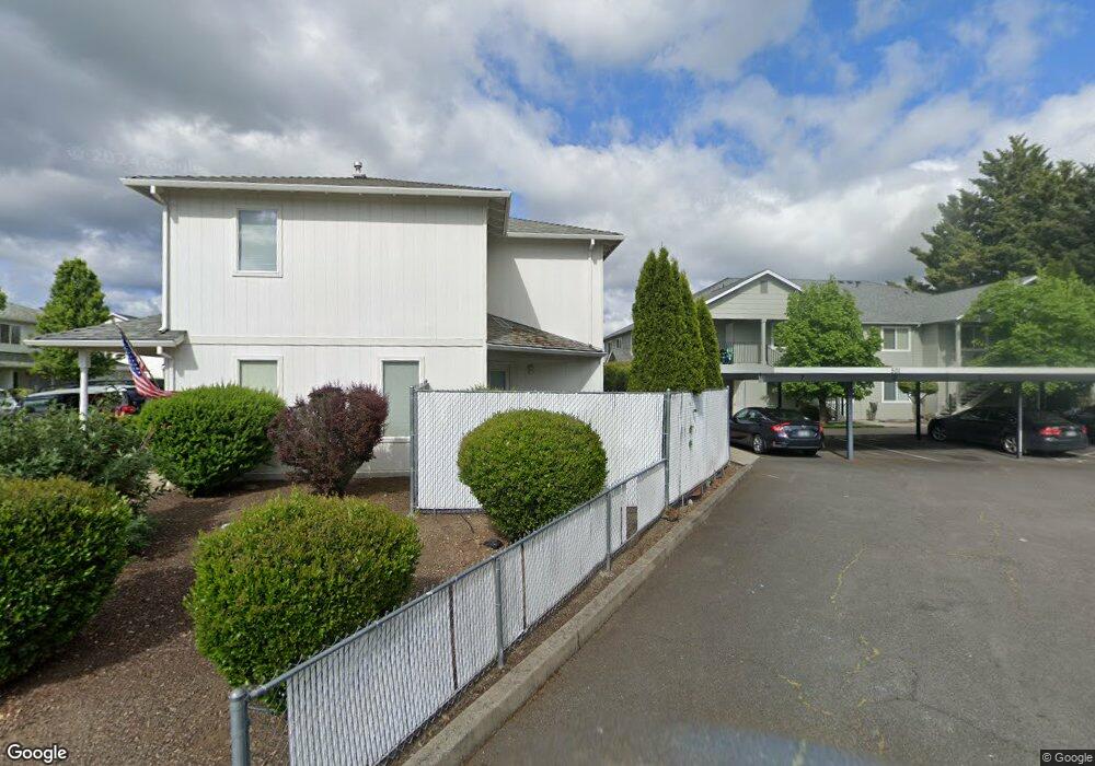 501 Briarwood Dr, Central Point, OR 97502 - photo 1