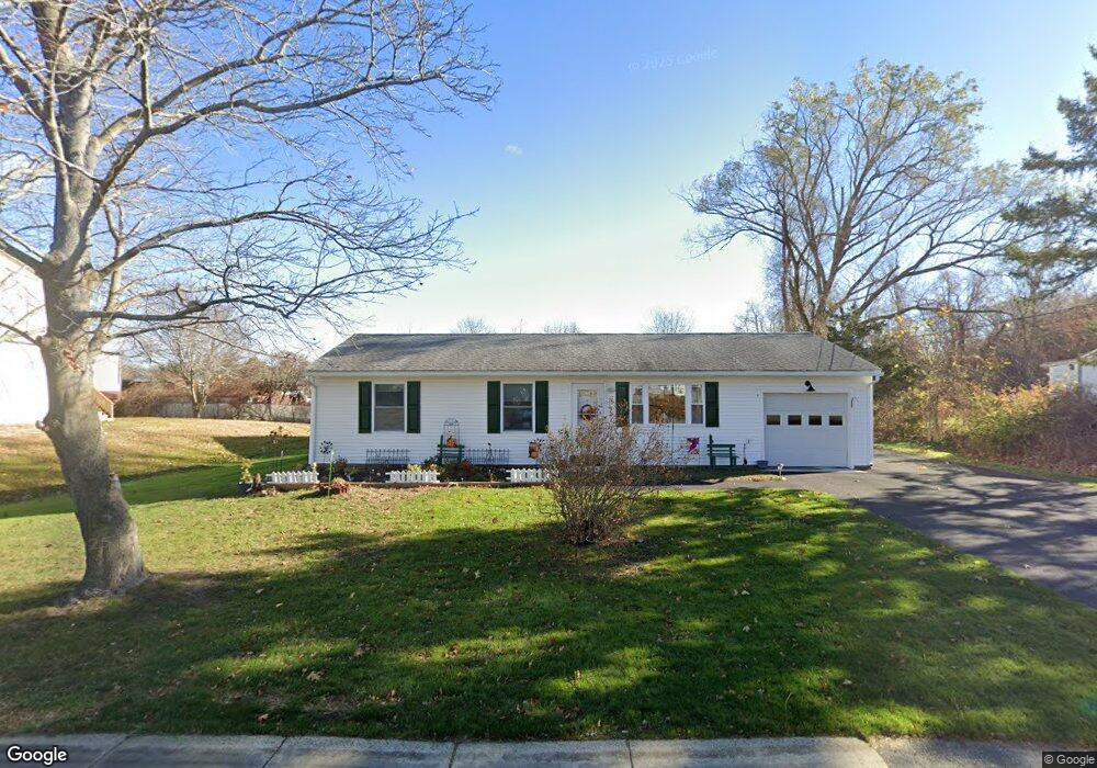 92 Washington St, Seabrook, NH 03874 - photo 1