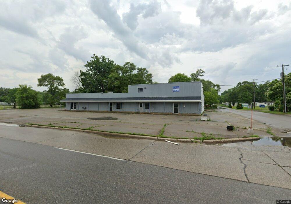 4121 Fenton Rd, Flint, MI 48507 - photo 1