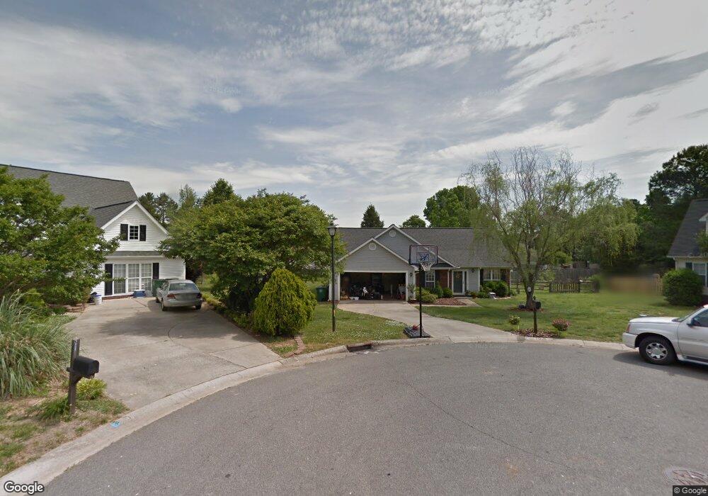 7016 Gatwick Ln, Matthews, NC 28104 - photo 1