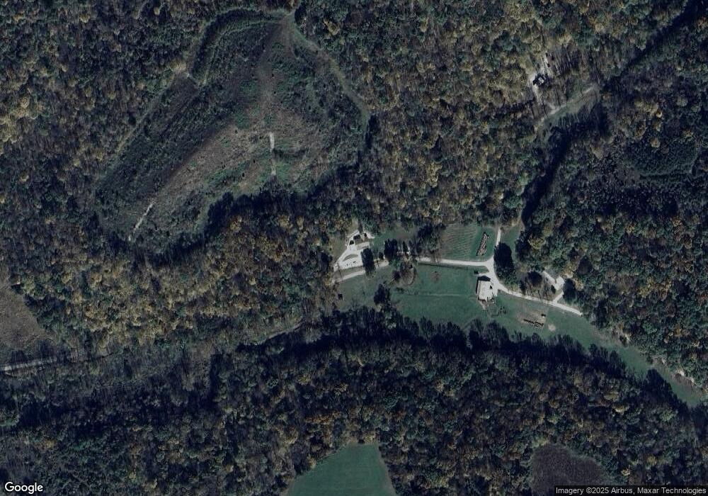 9085 E Wright Rd, Bloomfield, IN 47424 - photo 1