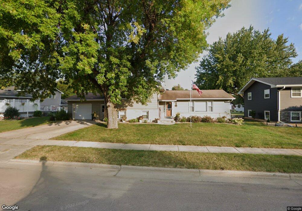 1526 Boettger Rd, New Ulm, MN 56073 - photo 1