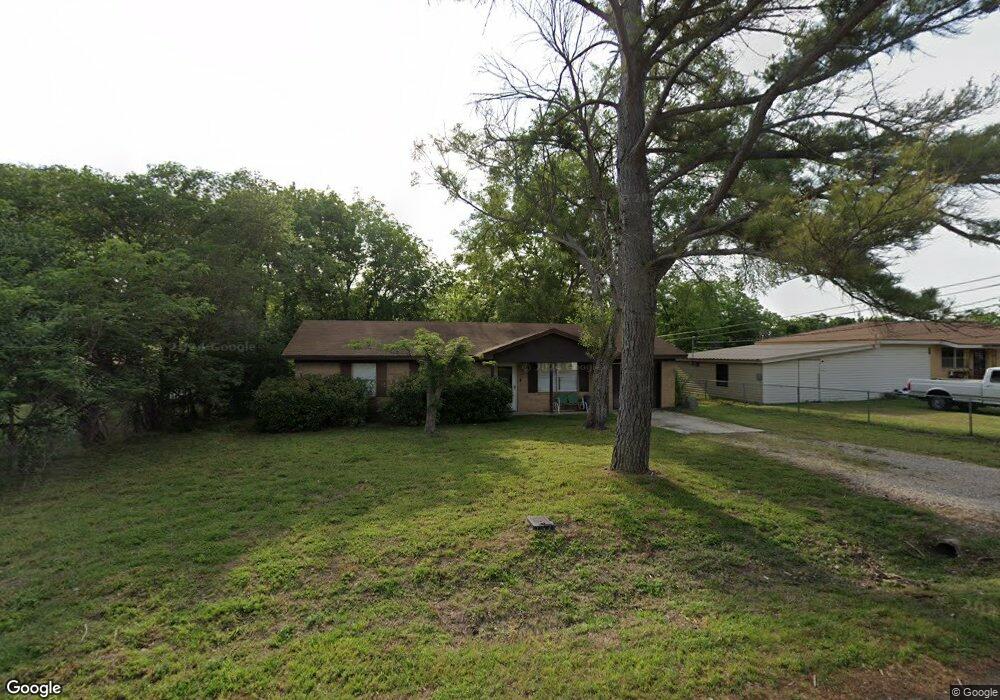 1020 Rosebud Dr, Azle, TX 76020 - photo 1