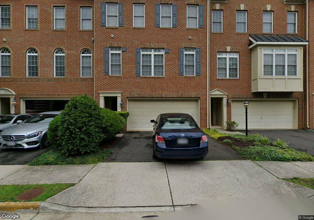 5983 Meadow Brook Dr, Burke, VA 22015 - photo 1