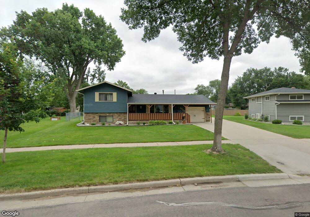 2933 3rd St N, Fargo, ND 58102 - photo 1