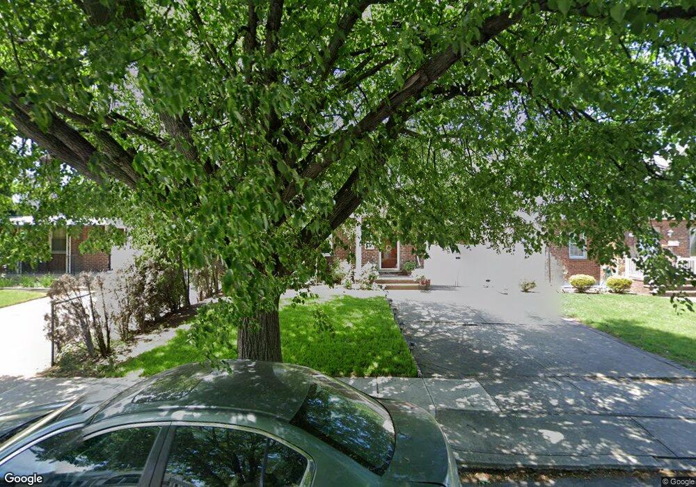 130 Commonwealth St, Franklin Square, NY 11010 - photo 1