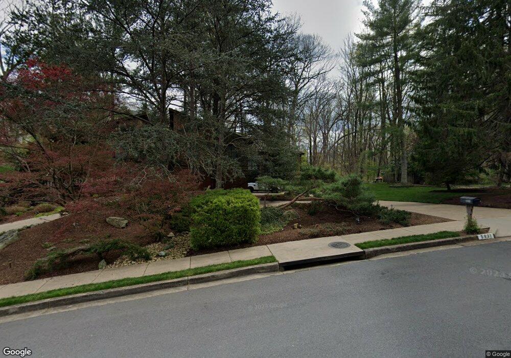 5831 Upton St, McLean, VA 22101 - photo 1