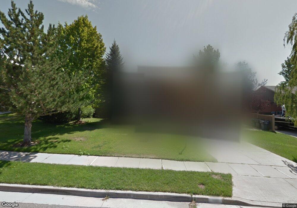 1120 E Pebble Hills Dr, Sandy, UT 84094 - photo 1