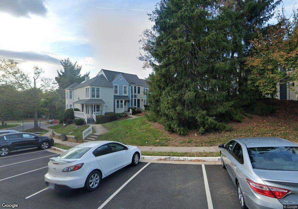 1684 Oaktree Ct, Reston, VA 20194 - photo 1