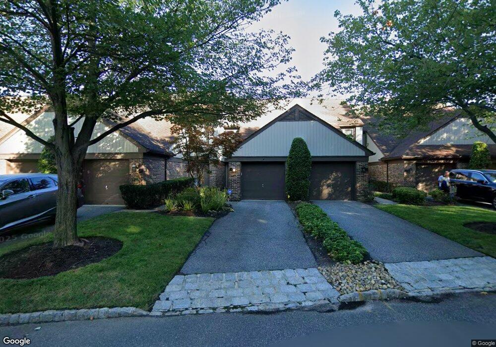 76 Meadowview Ct, Leonia, NJ 07605 - photo 1