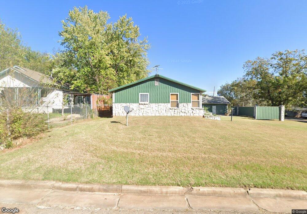 901 Hobson St, Shawnee, OK 74801 - photo 1