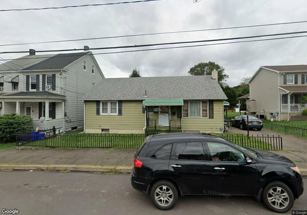 825 Seybert St, Hazleton, PA 18201 - photo 1