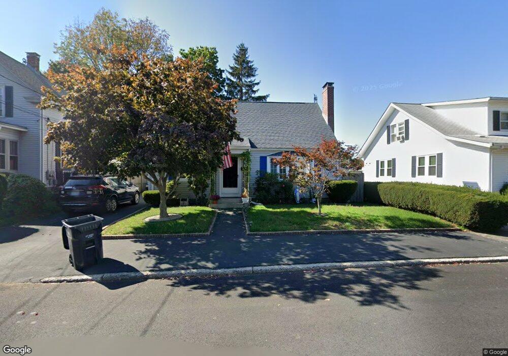 14 Thurber St, Pawtucket, RI 02861 - photo 1